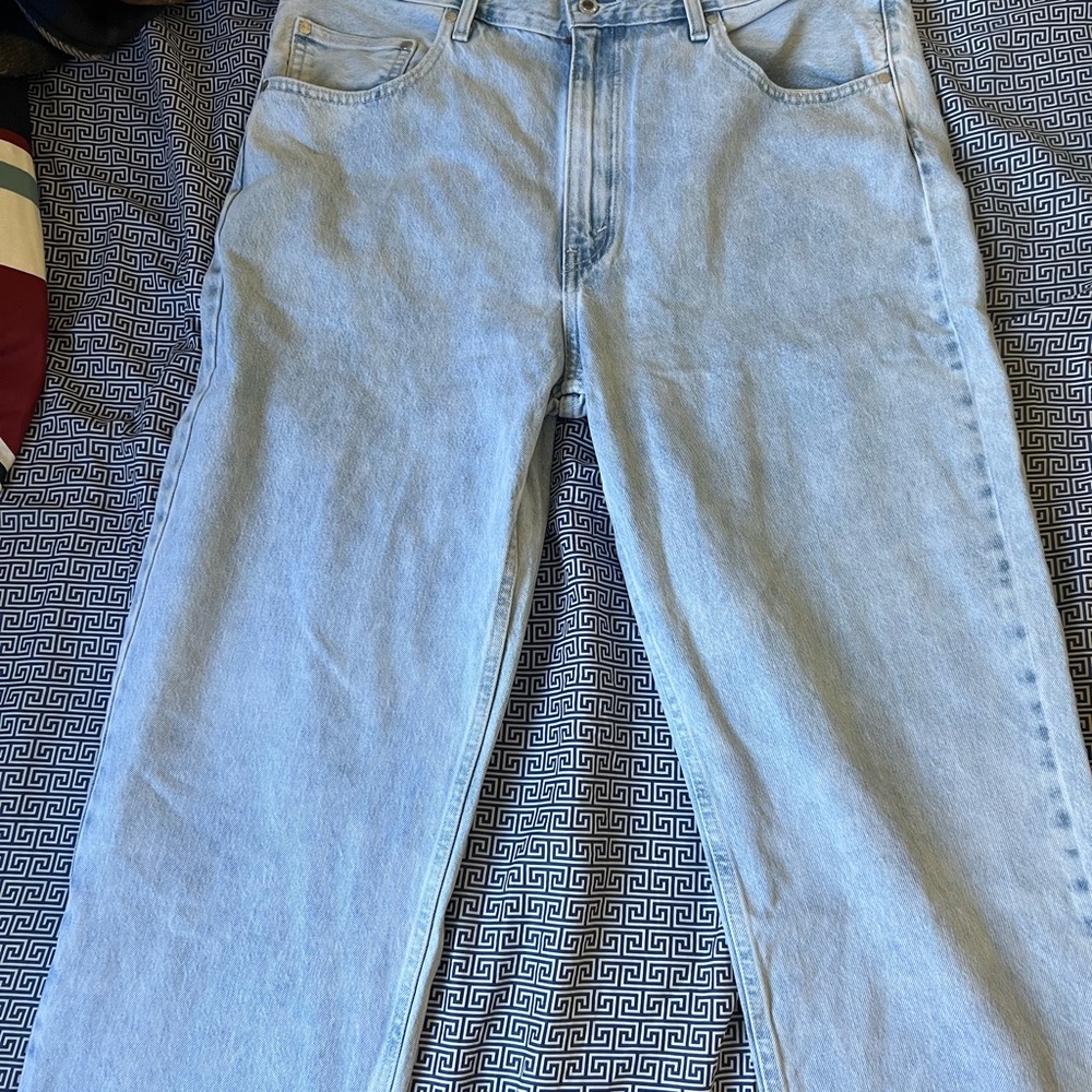 SILVERTAB LEVIS